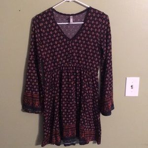 Bell sleeve pattern dress